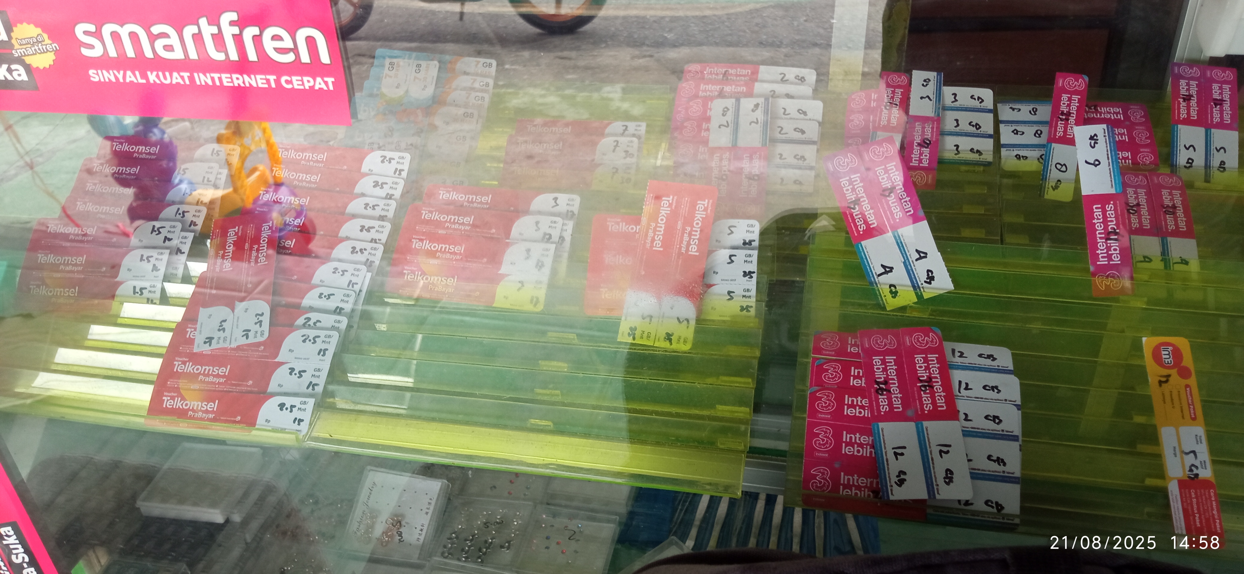 Foto outlet 1